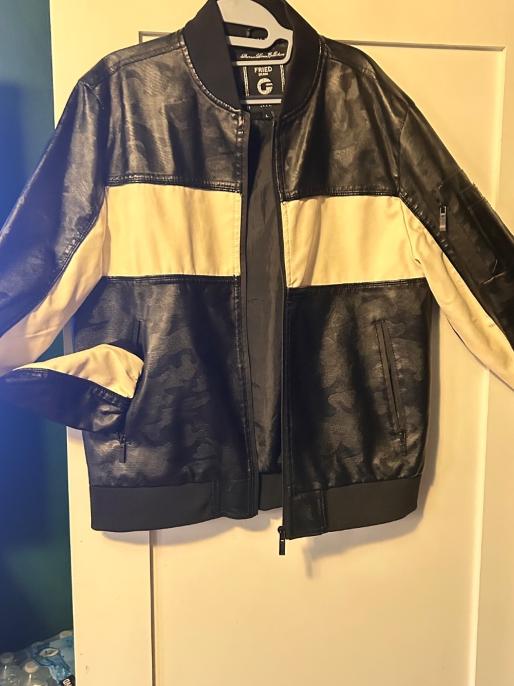 Bomber jacket - Picture 2 of 2
